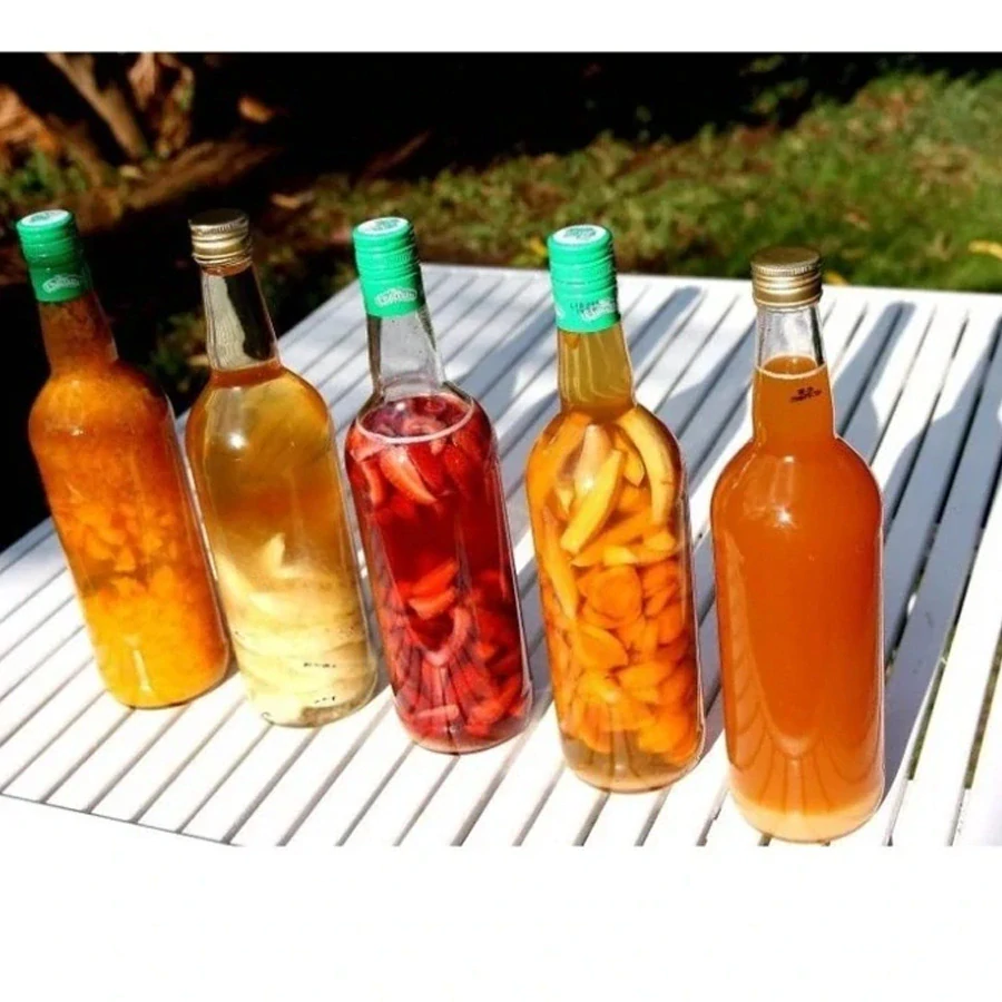 Skleněná láhev 1 l na lihoviny a domácí likéry bez uzávěru